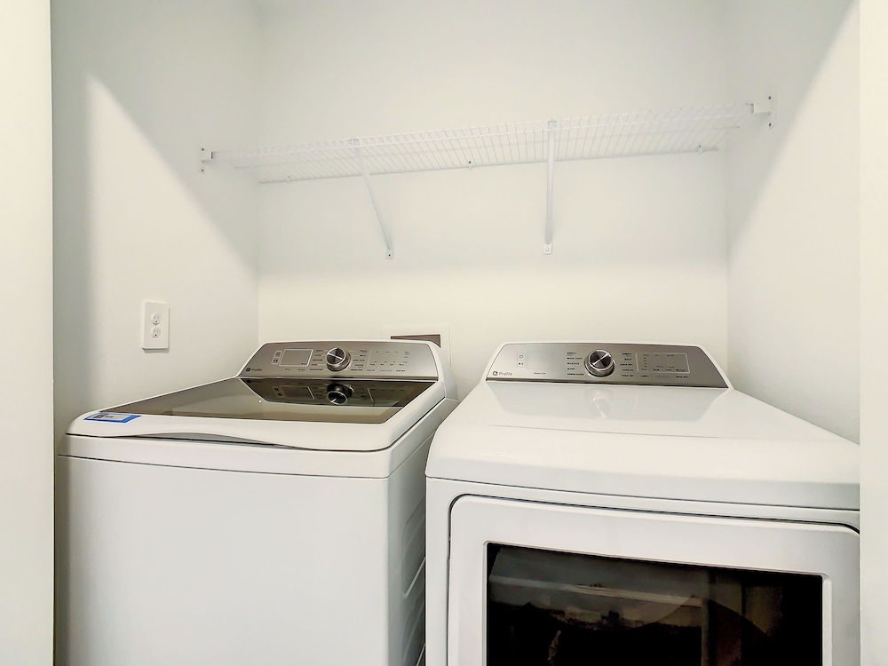 Sophisticated Living at Storey Lake - photo 34