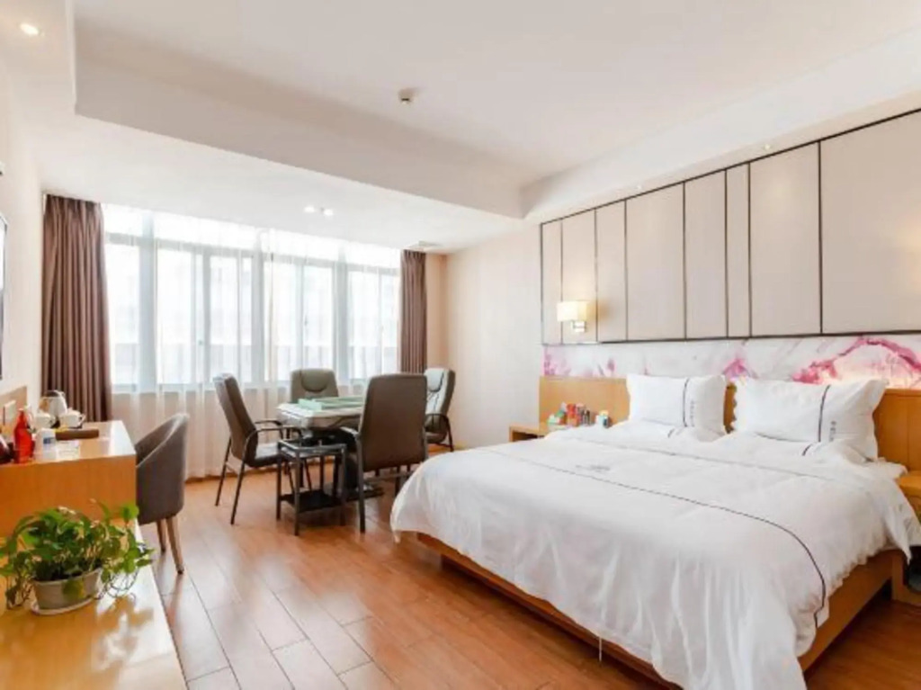 Haojiang Hotel - carbon neutral hotel in Jishui