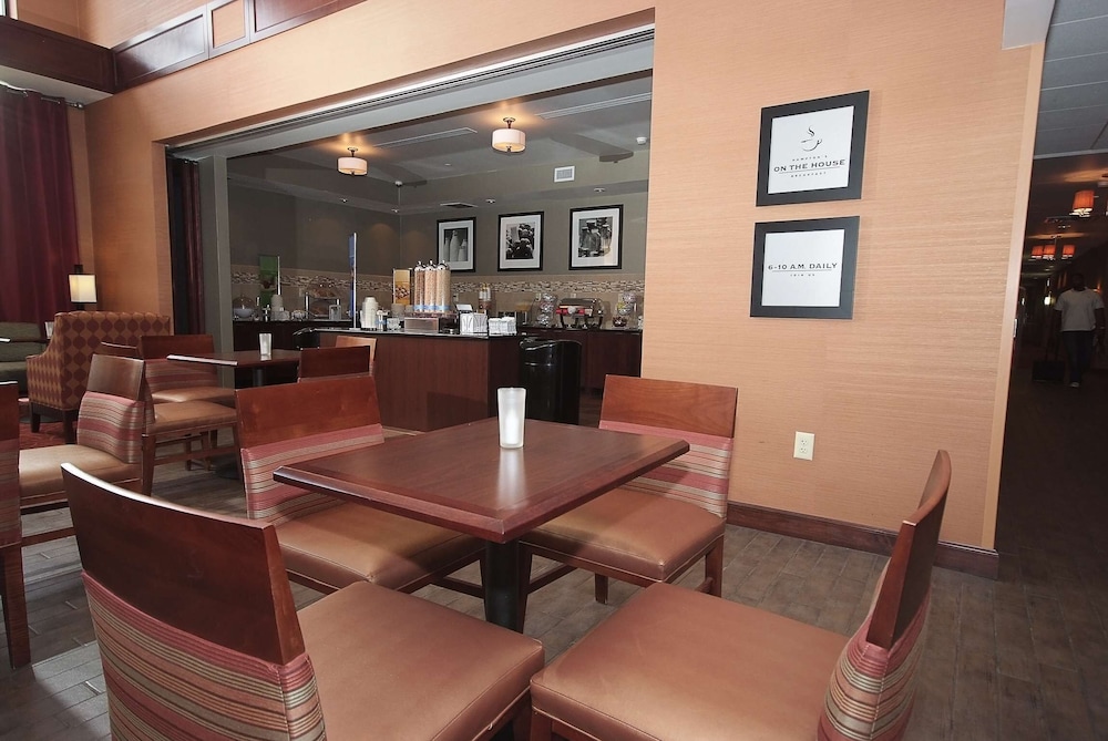 Hampton Inn & Suites Vineland - photo 27