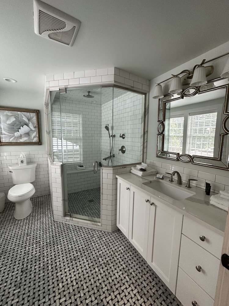Buttermilk Falls Inn - photo 26