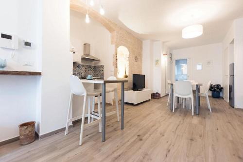 Holiday Lab — 4-Star Luxury Hotel in Monopoli, Italy