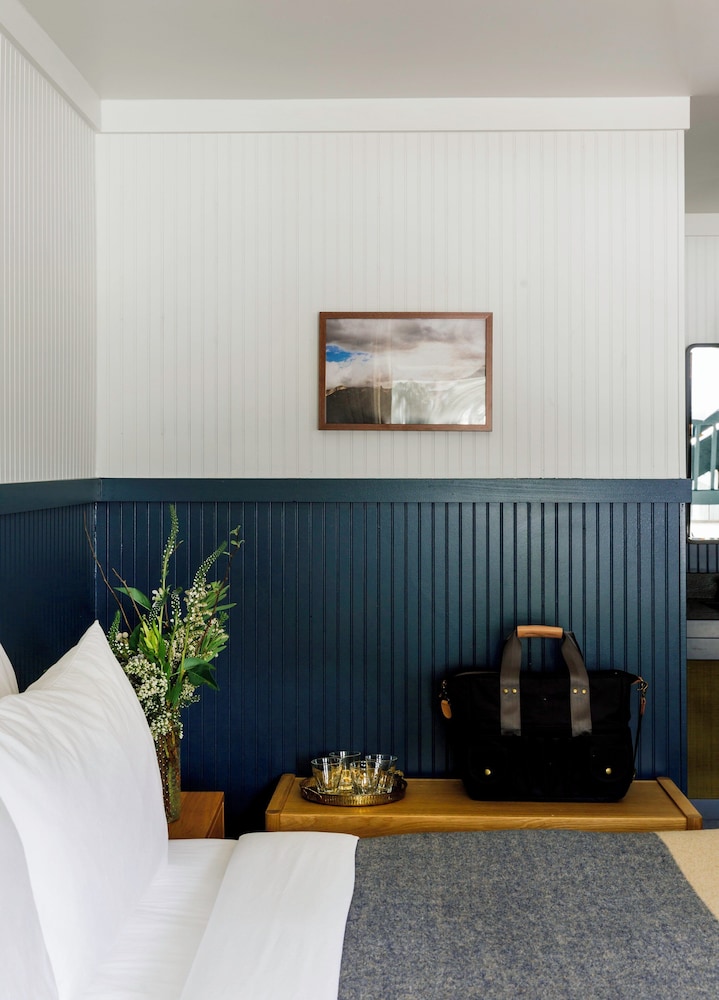 Anvil Hotel - photo 13