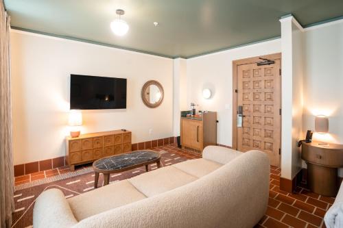 Murrieta Hot Springs Resort - photo 36
