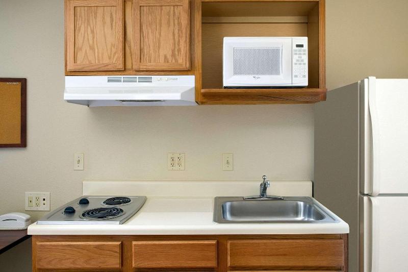 WoodSpring Suites Tulsa - photo 22