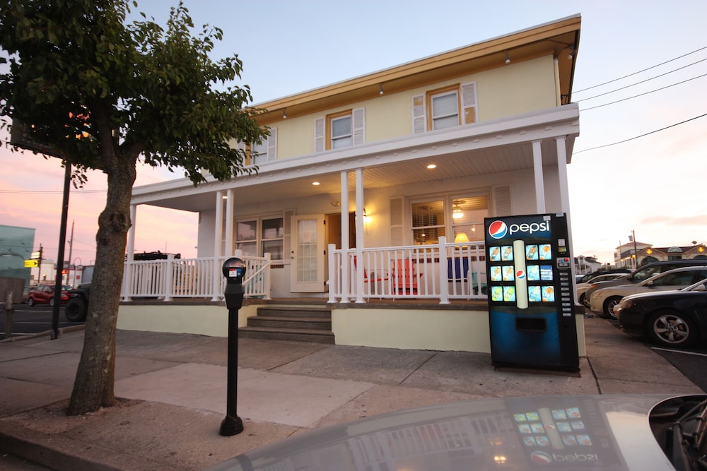 Clarem Happy Days Inn in Wildwood, United States