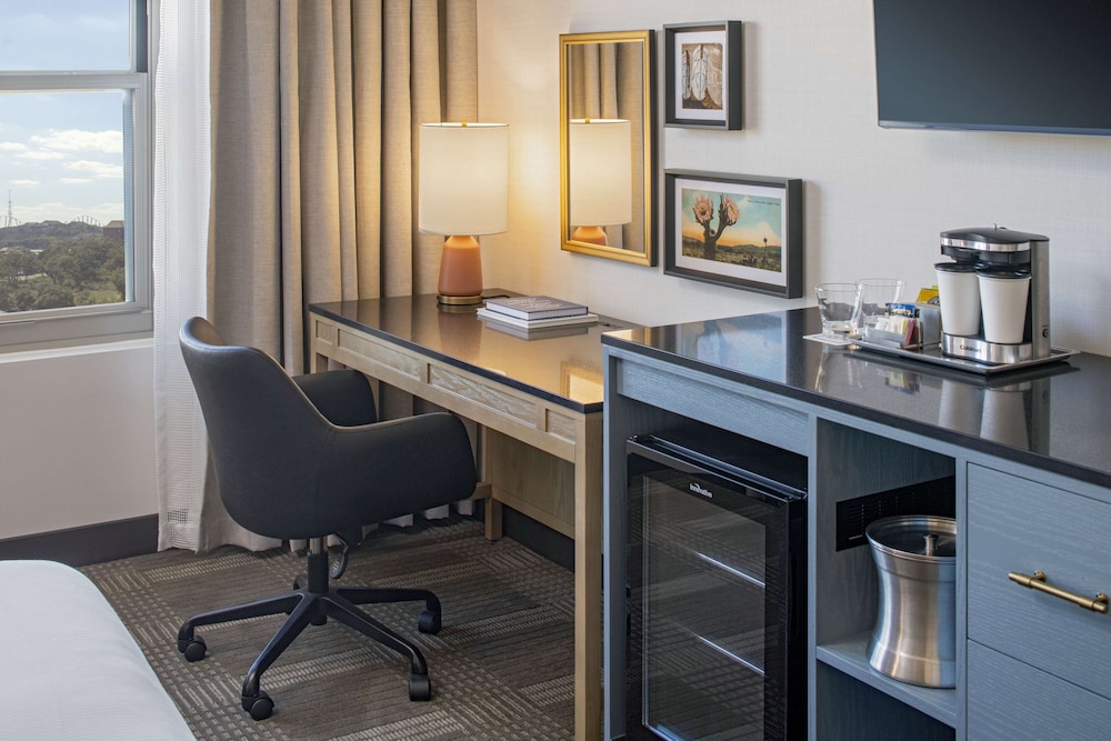 Hilton San Antonio Hill Country - photo 23