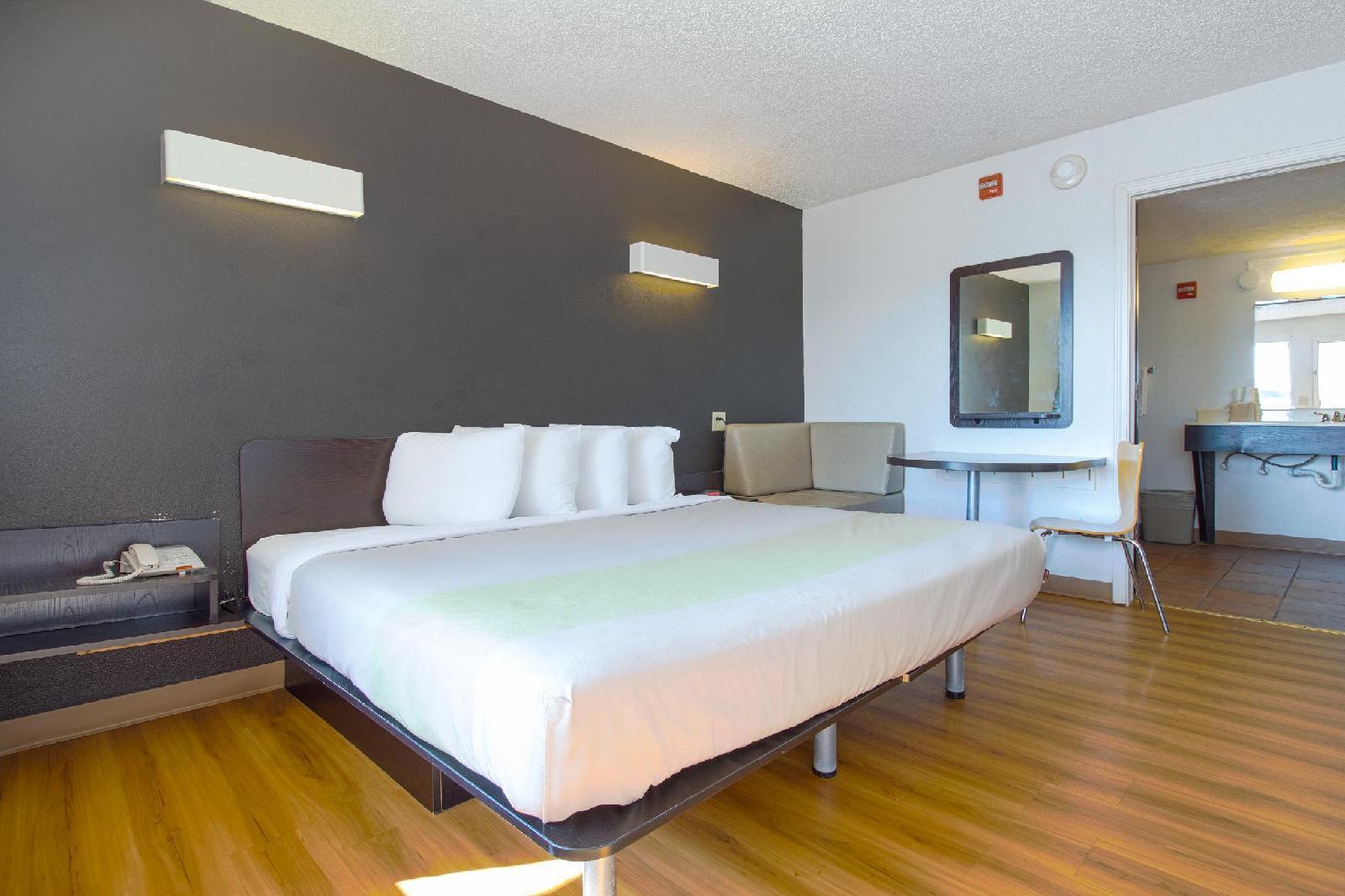 Knights Inn Oklahoma City South - photo 12