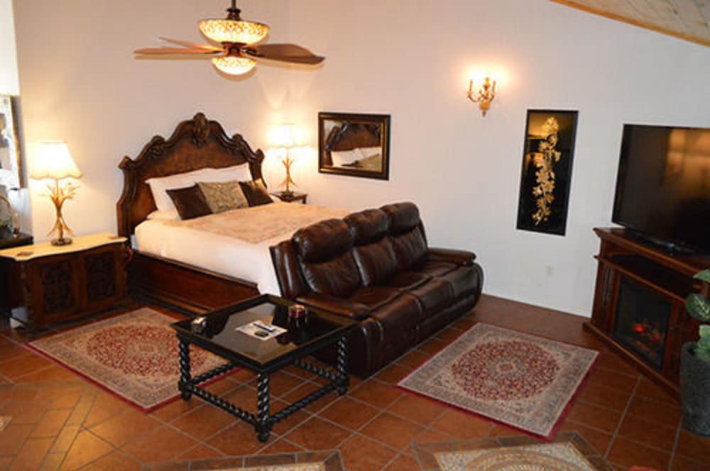Echo Canyon Spa Resort - photo 11