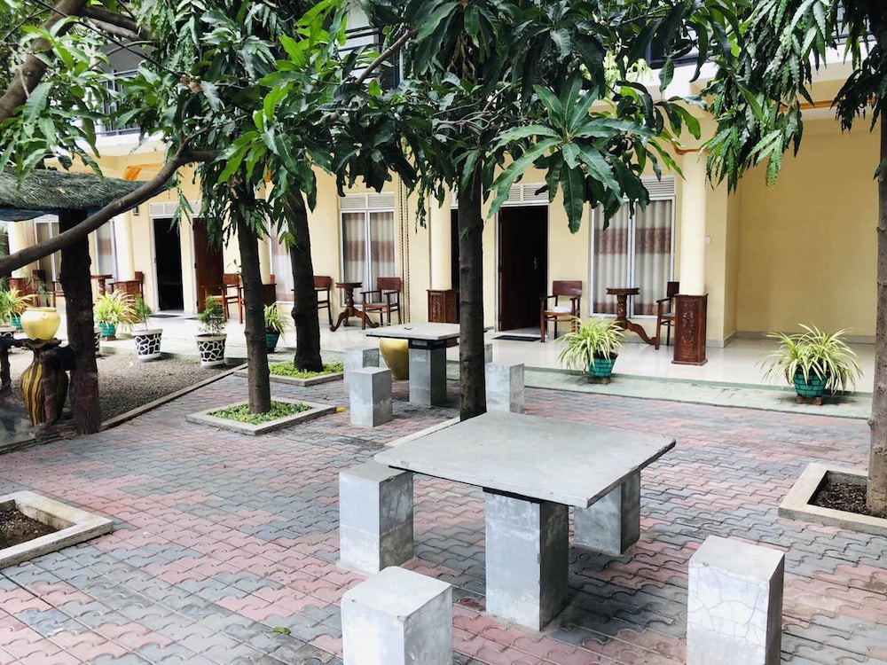 Hotel Prasanna in Trincomalee, Sri Lanka