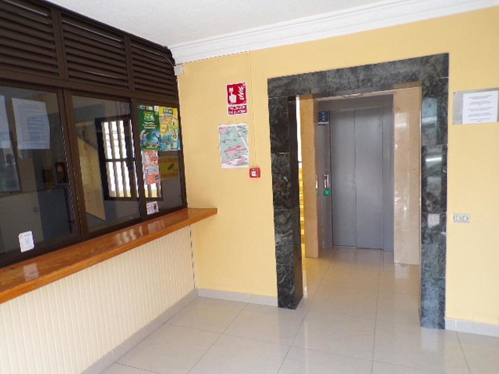 Los Juncos 403 Playa del Inglés — 4-Star Luxury Hotel in Playa Del Ingles, Spain