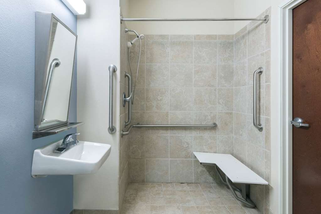 Microtel Inn & Suites by Wyndham Baton Rouge Airport - photo 11