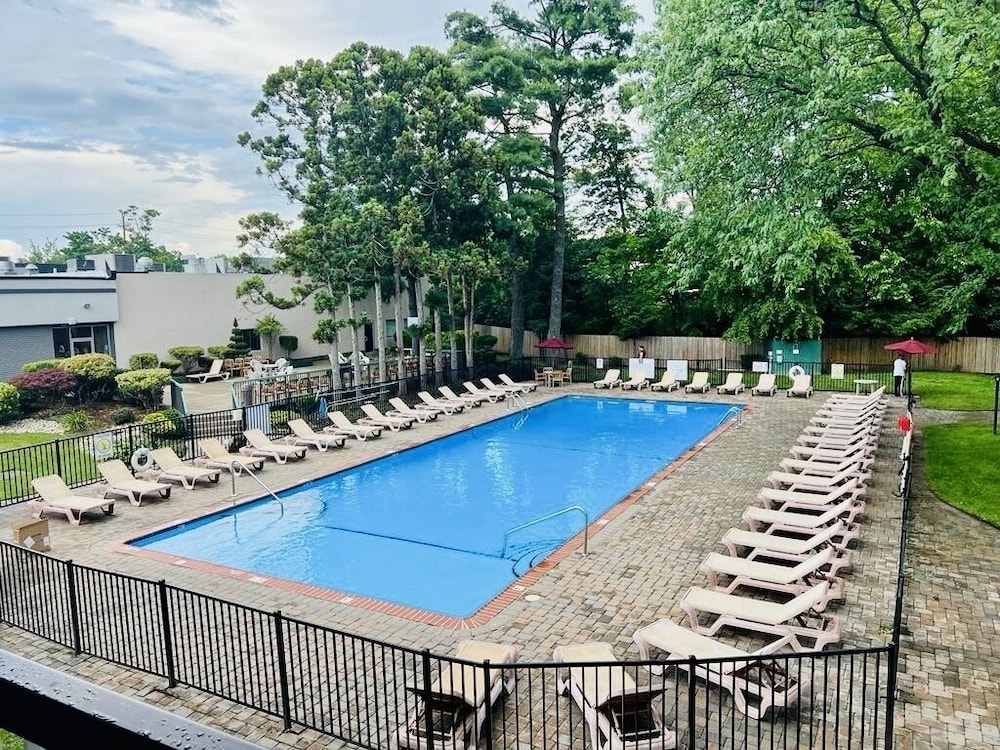 Quality Inn Wayne - photo 26