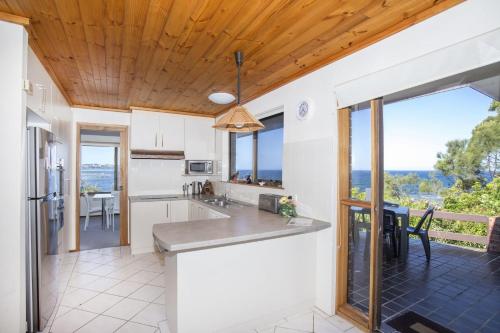 Collers Beachside Mollymook — Mollymook — photo 5