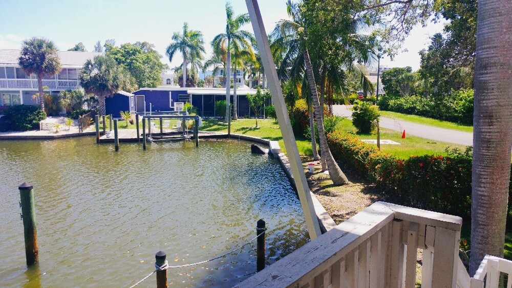 Flamingo Inn Bayside Suites - photo 59