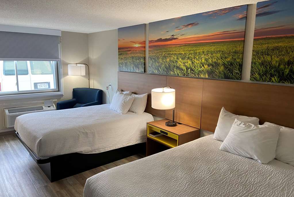 Days Inn by Wyndham Ankeny Des Moines - photo 32