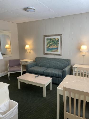 The Admiral Hotel Motel - photo 52
