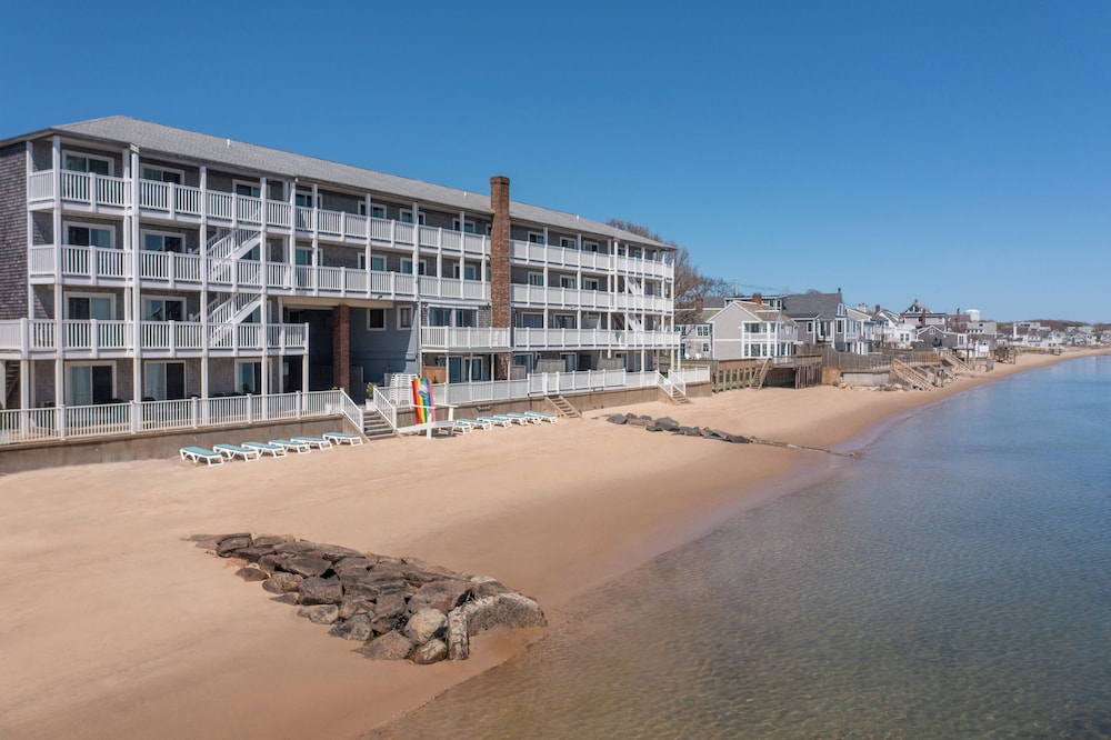 Surfside Hotel and Suites - photo 41