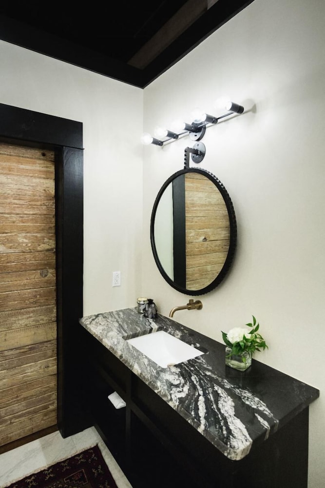 GunRunner Boutique Hotel - photo 61
