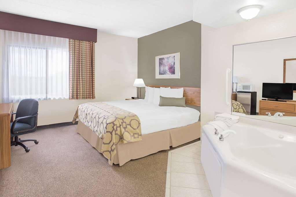 Baymont by Wyndham Janesville - photo 10