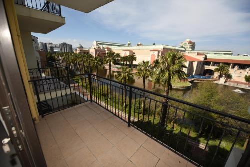 The Island Club Apartment
