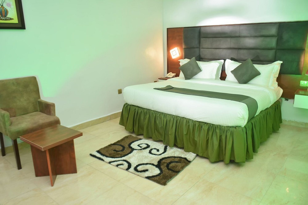 Vacation Villa Hotel and Suites — Asaba — photo 4