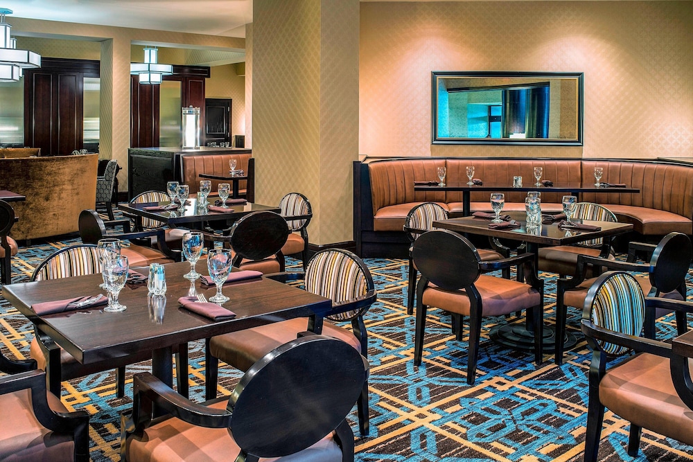 Sheraton North Houston at George Bush Intercontinental - photo 38