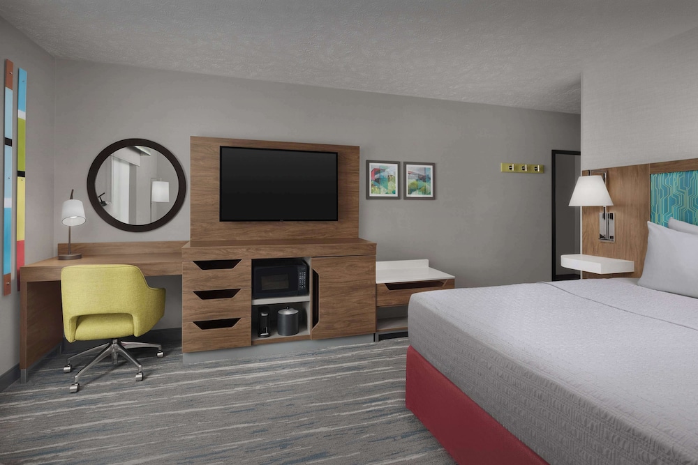 Hampton Inn Waterloo Cedar Valley - photo 12