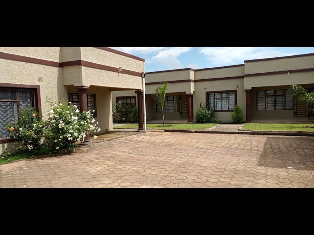 Fully Furnished Apartment With 3 Bedrooms In Chililabombwe 17139031 — Chililabombwe