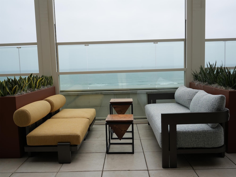 The Waterfront Beach Resort A Hilton Hotel - photo 241