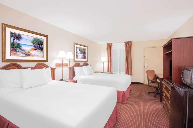 Days Inn Dothan - photo 18