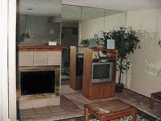 Weatherly Suites - photo 8