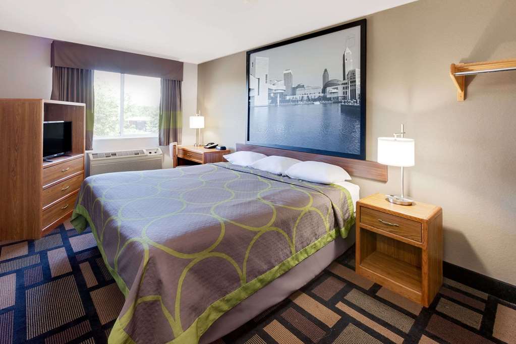 Super 8 by Wyndham Akron S Green Uniontown OH - photo 10
