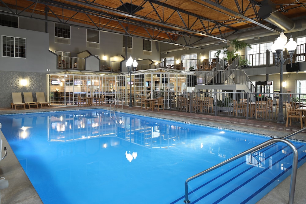 Hampton Inn Holland - photo 47