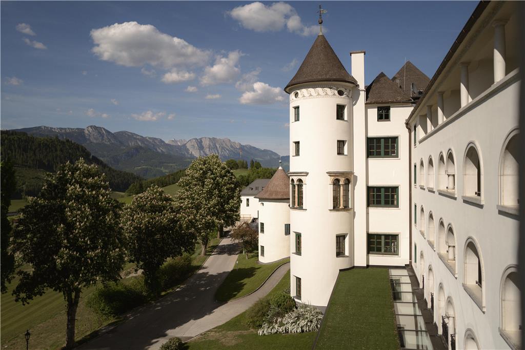 IMLAUER Hotel Schloss Pichlarn — 5-Star Luxury Hotel in Aigen Im Ennstal, Austria