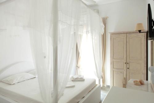 Hotel Begleri in Antiparos, Greece