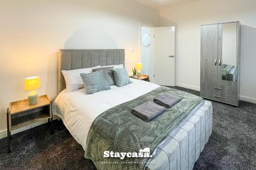 Princess Hideout 5min to City with Street Parking — 4-Star Luxury Hotel in Manchester, United Kingdom