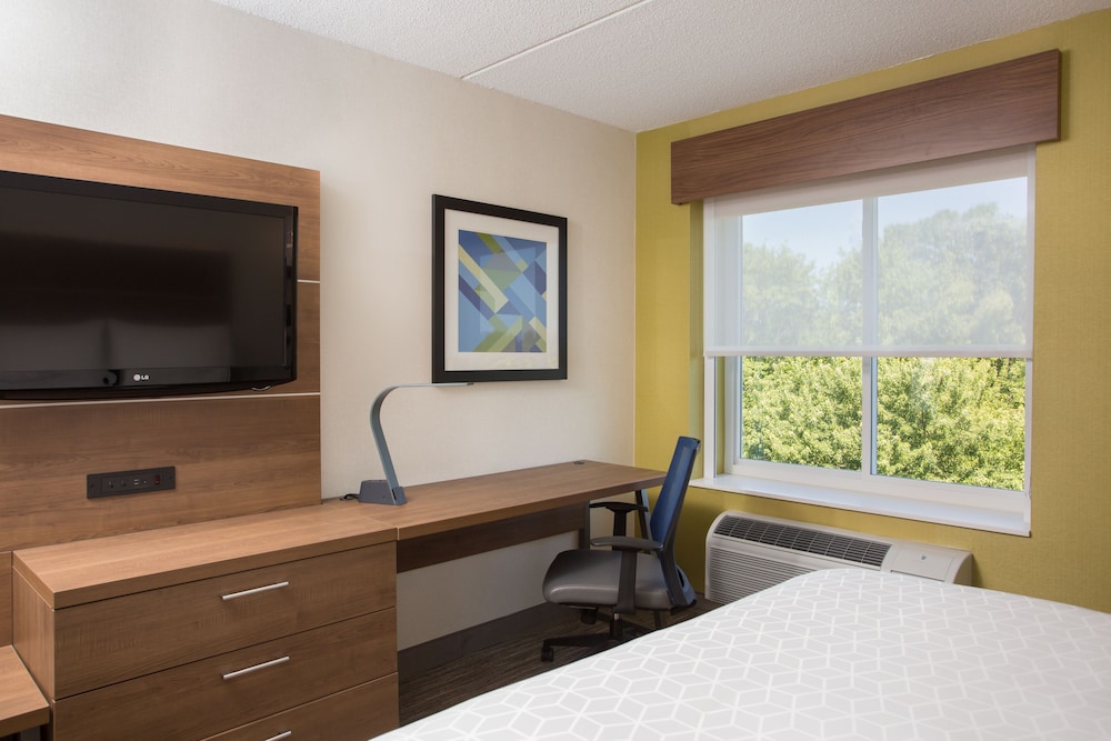 Holiday Inn Express Chelmsford by IHG - photo 17