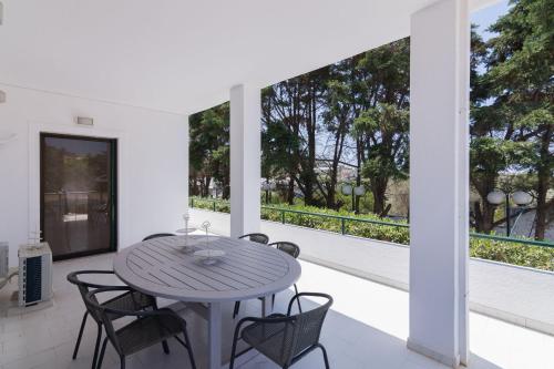 Villa Svoronou Athens Riviera — 4-Star Luxury Hotel in Ayios Nikolaos, Greece