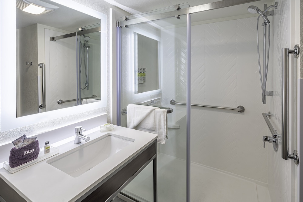Holiday Inn & Suites Wausau Rothschild by IHG - photo 32