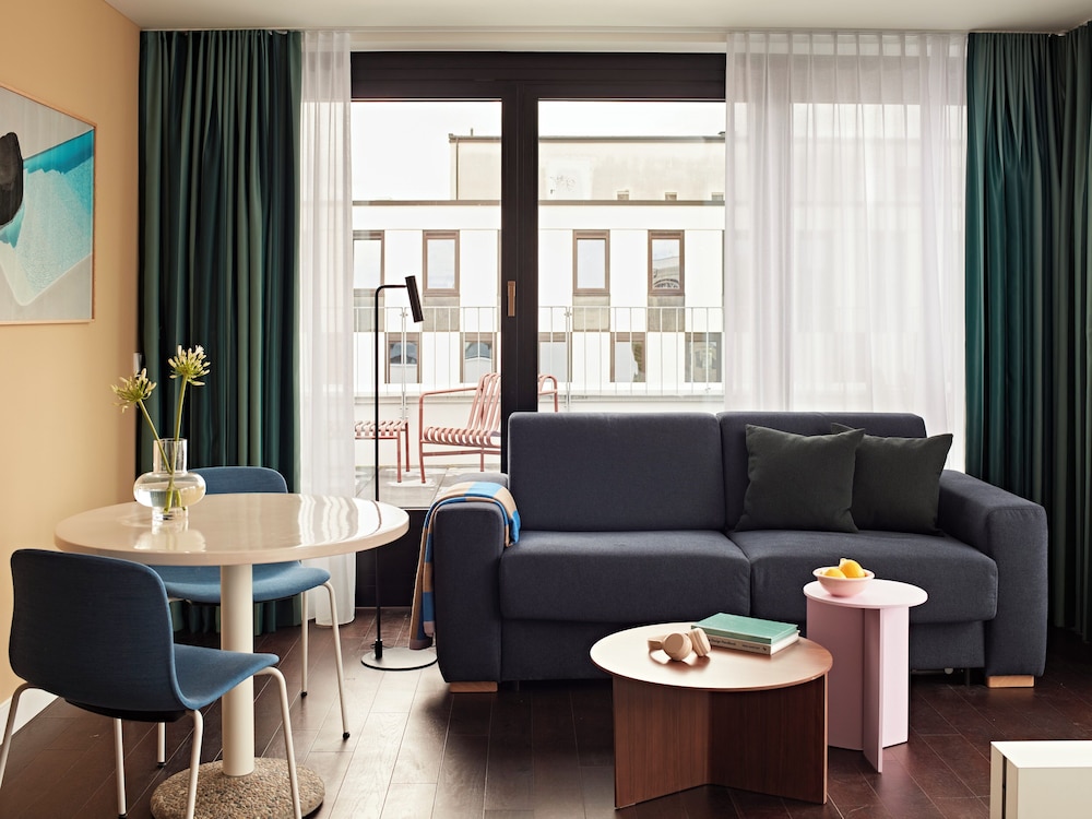 Numa Stuttgart Rotebühlplatz — 4-Star Luxury Hotel in Stuttgart, Germany