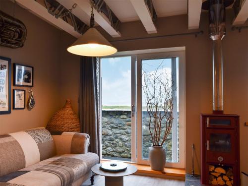 The Yard Beach Retreat Uk43652 in Caernarfon, United Kingdom