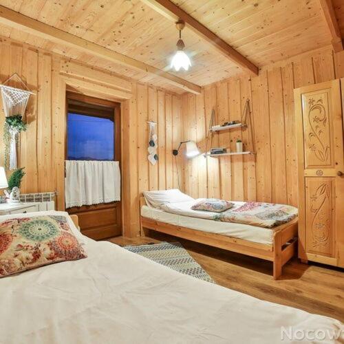 U Podnóża Tatr duży dom z widokiem na Tatry blisko Zakopanego in Bialy Dunajec, Poland