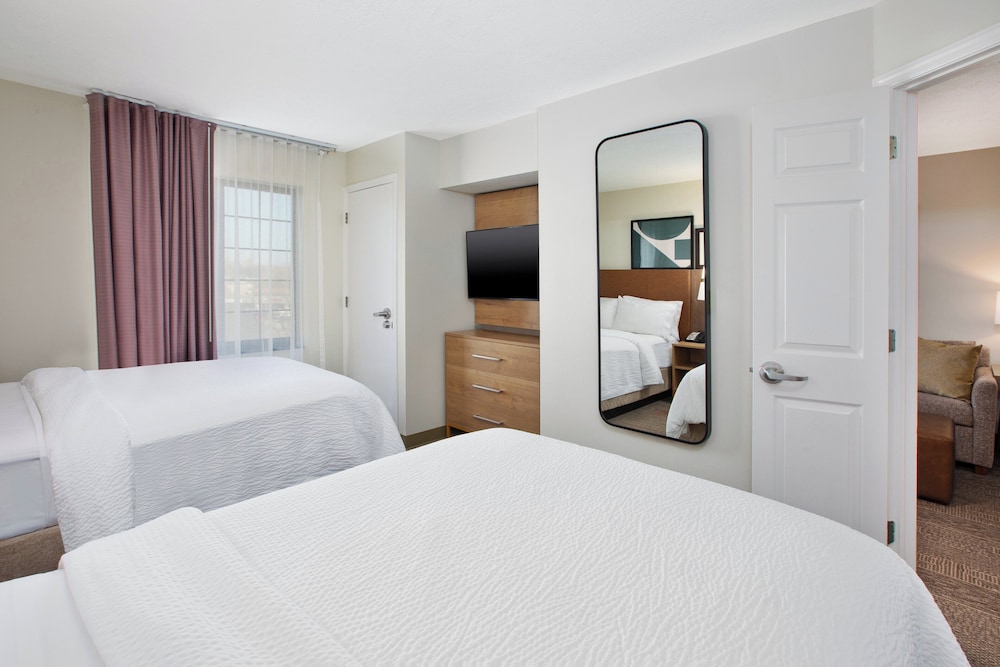 Staybridge Suites Omaha 80th And Dodge - photo 14