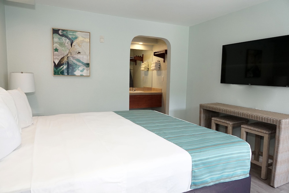 Riverleaf Inn Mission Valley - photo 16