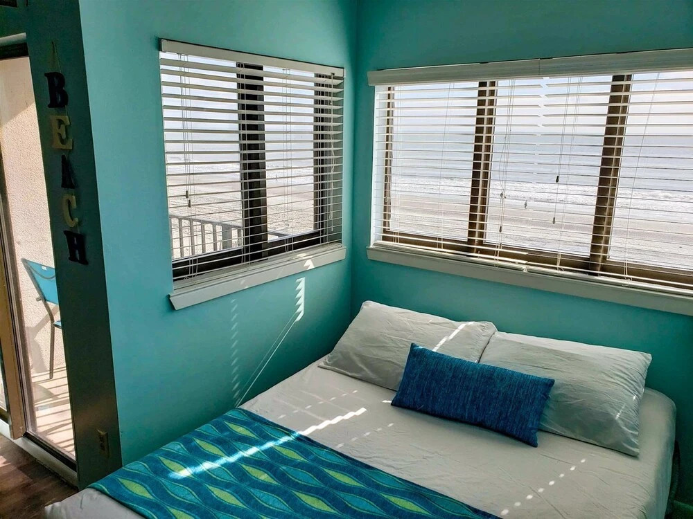 The Palace 202 - photo 20