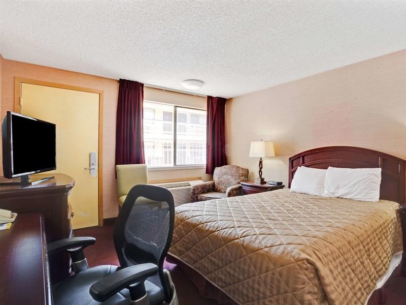 FairBridge Inn Express Tukwila - photo 3
