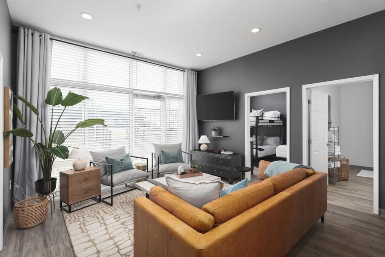 Chic East Nash Condo Walk to Restaurants Bars and Music — 4-Star Luxury Hotel in Nashville, United States