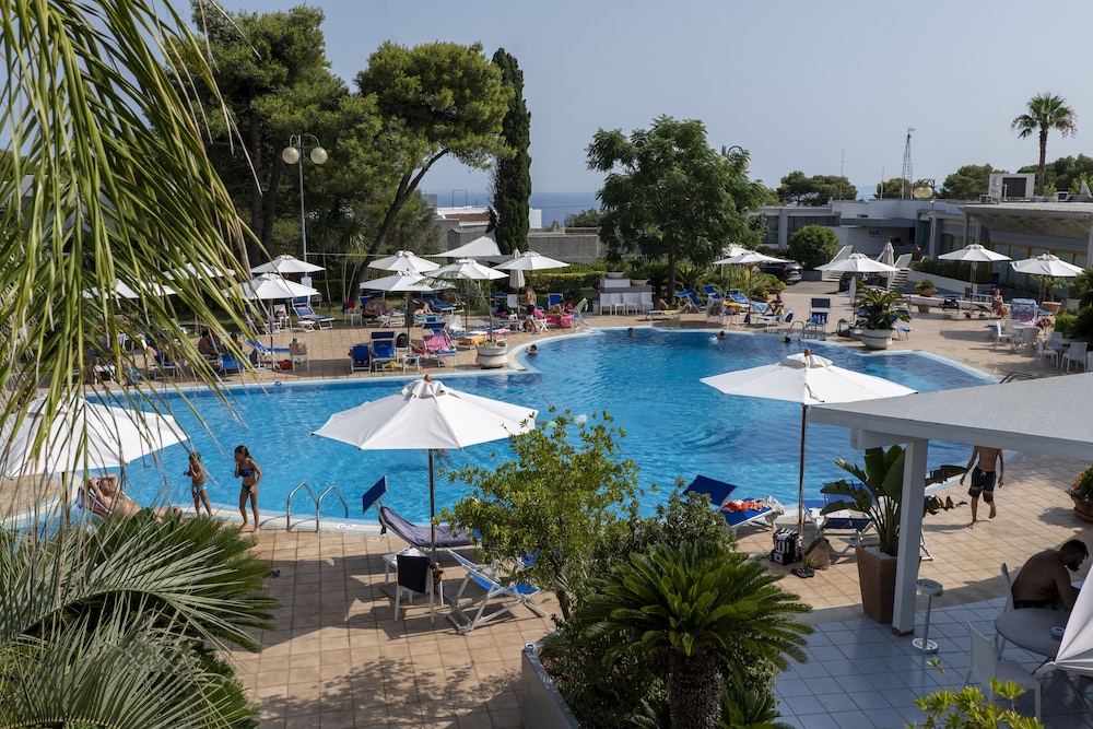 Hotel Santa Lucia — Santa Cesarea Terme