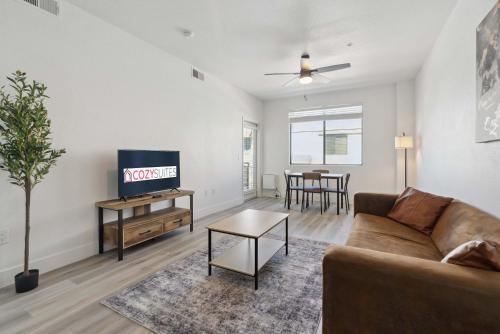 CozySuites Glendale in Westgate with pool 03 — 4-Star Luxury Hotel in Glendale, United States