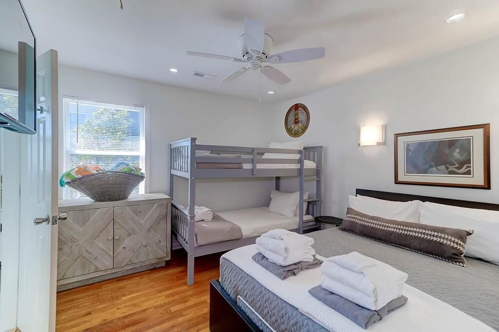 1619 E Ashley Namastay Oceanfront 4 Bedrooms - photo 10